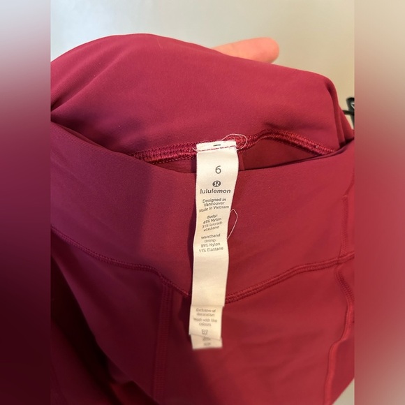 Lululemon tight stuff tight II reflective leggings size 6 - Picture 5 of 5